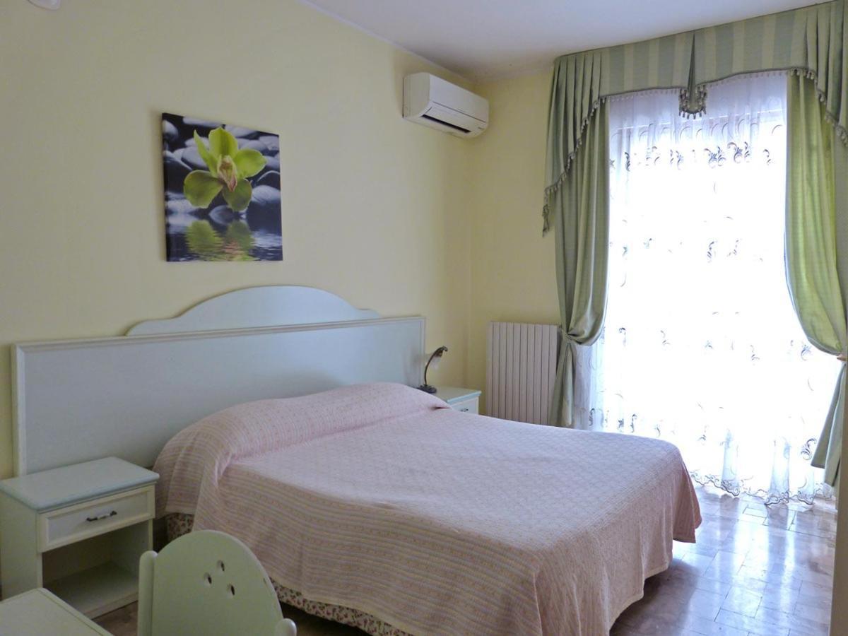 Le Mimose Alojamento de Acomodação e Pequeno-almoço Pescara
